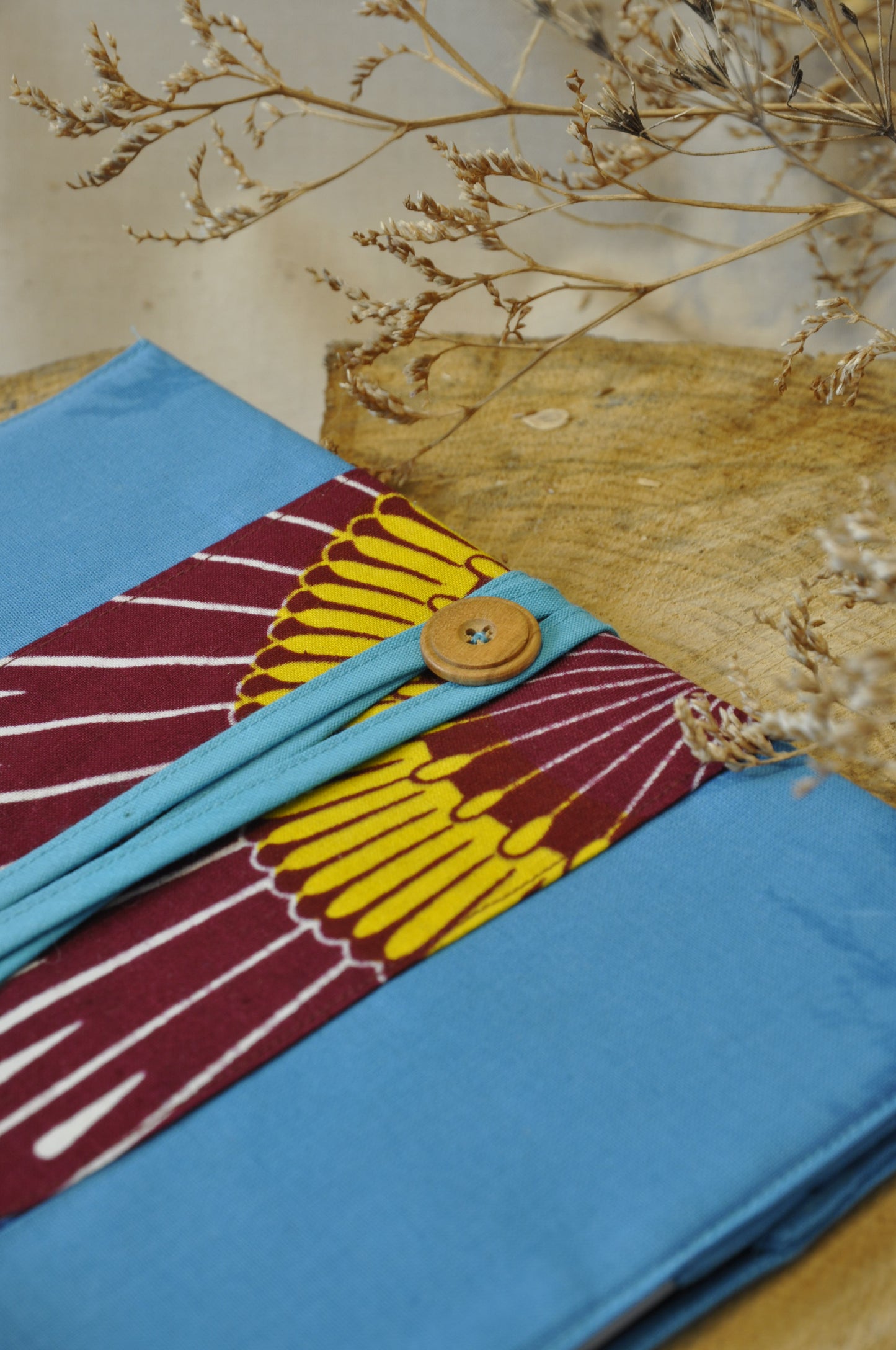 CONFIDENCE - couvre carnet A5 - wax upcyclé - fait en Belgique - ethnique - écrire, rêver et se confier (Copie) (Copie)