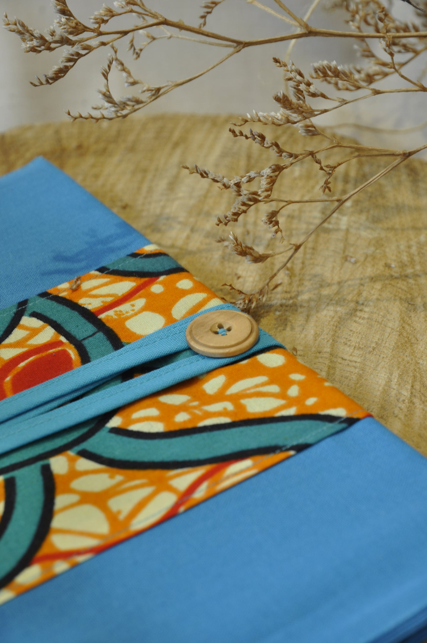 CONFIDENCE - couvre carnet A5 - wax upcyclé - fait en Belgique - ethnique - écrire, rêver et se confier (Copie)