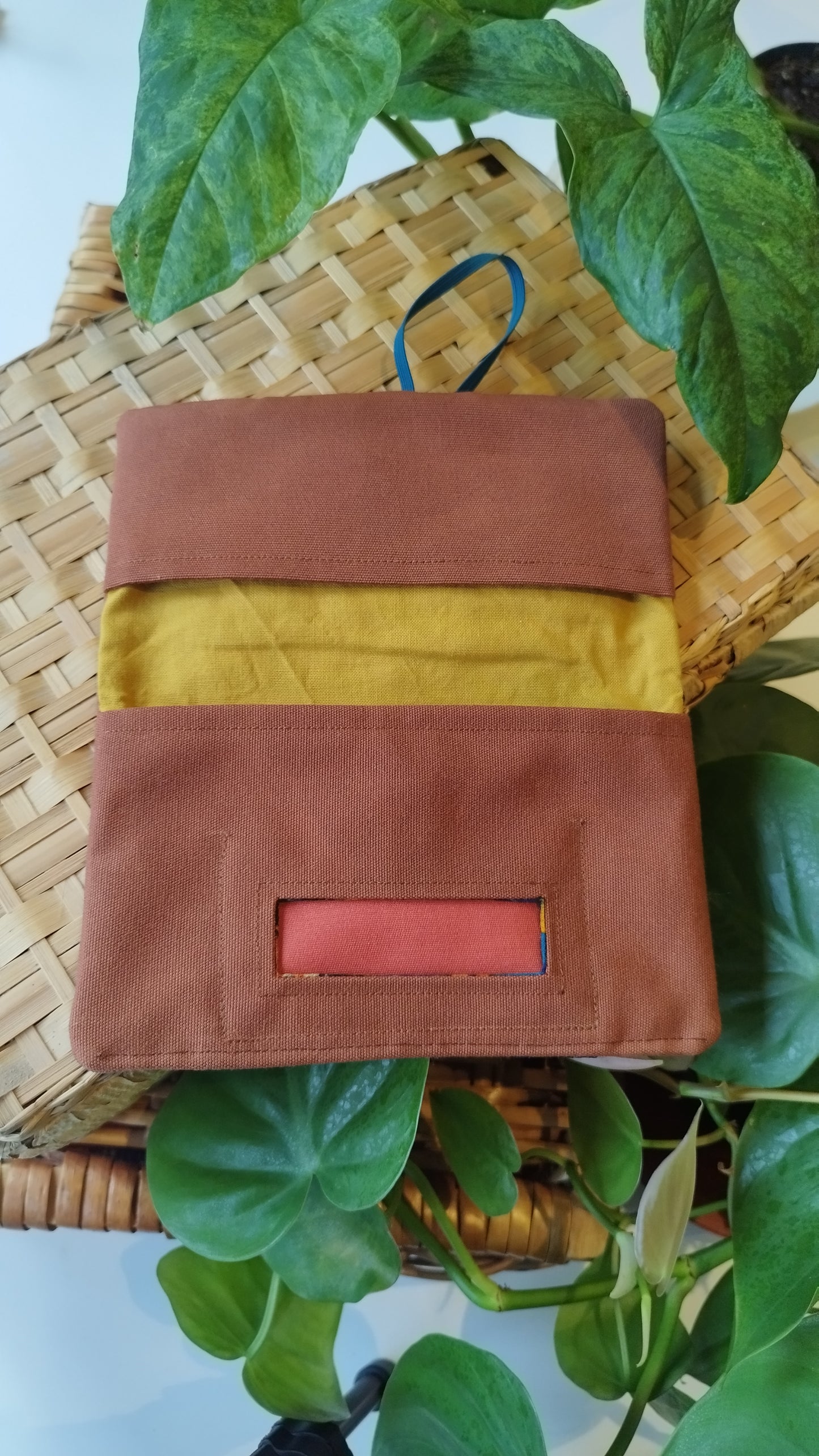 EVASION – blague à tabac upcyclée - local - ethnique - économie circulaire