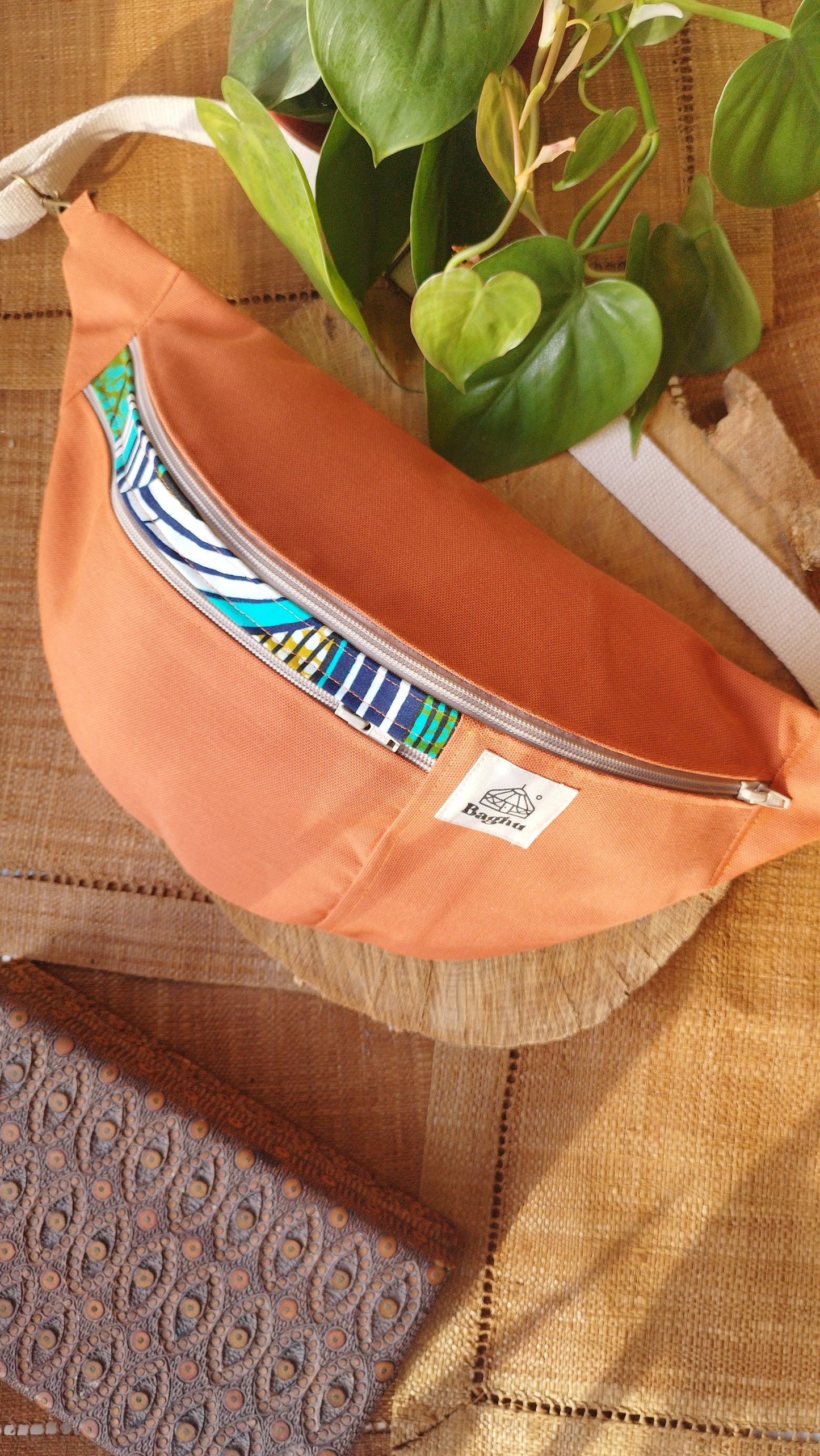 NOMADE - le sac banane XXL - Baghu - Sac artisanal belge Ethnique