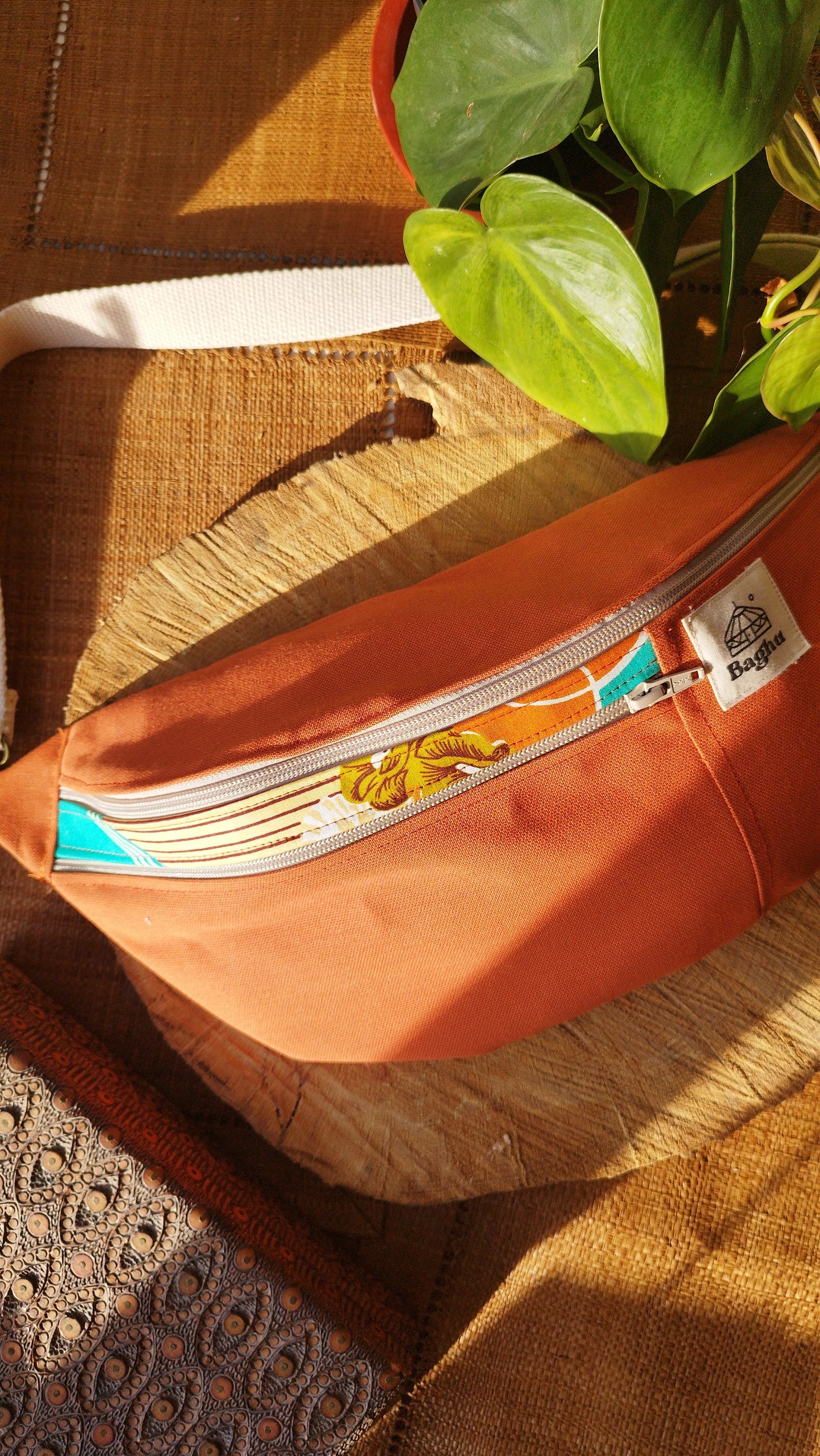 NOMADE - le sac banane XXL - Baghu - Sac artisanal belge Ethnique