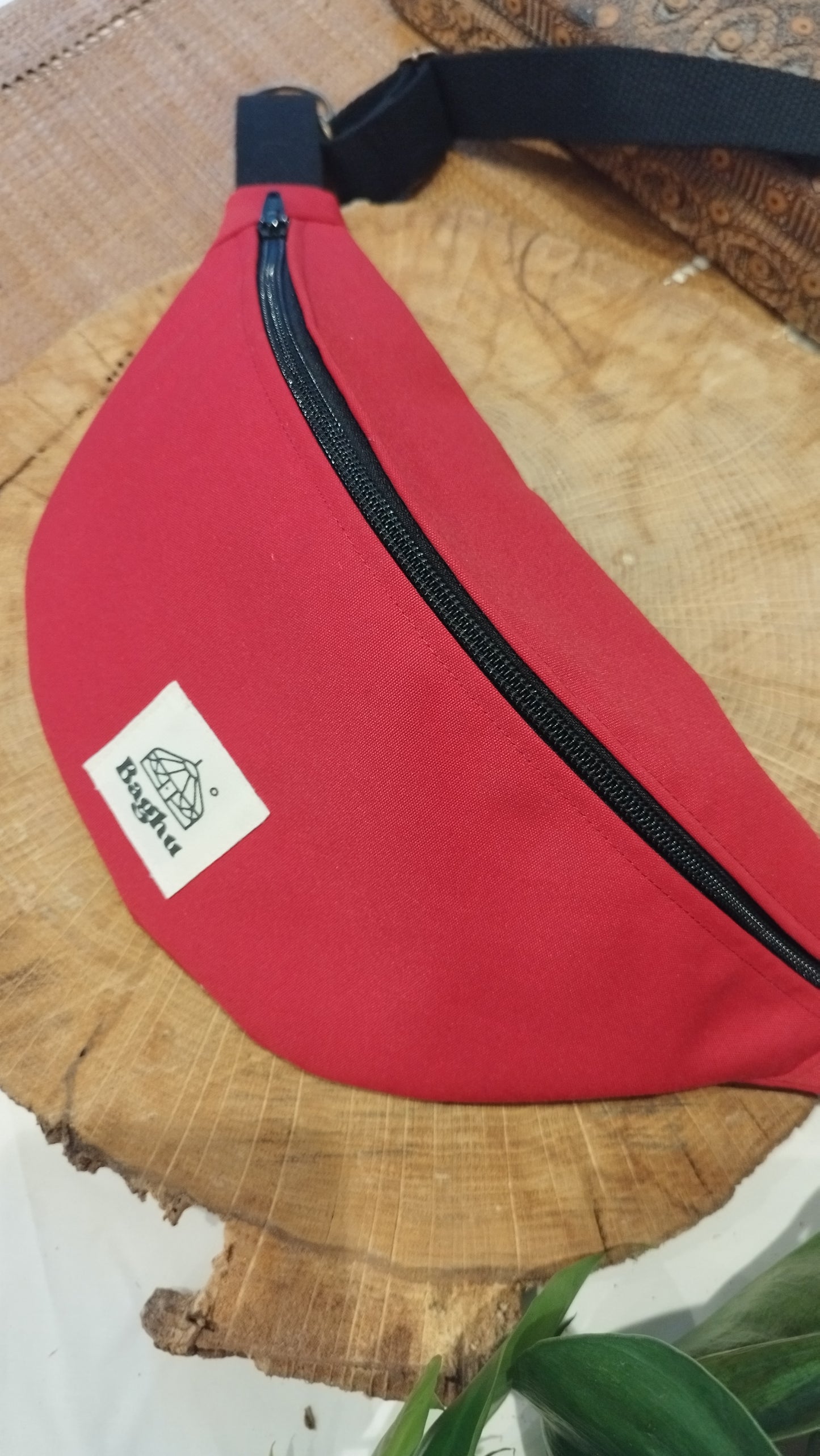 MINI NOMADE - petit sac banane S - Baghu - Sac artisanal belge - Ethnique - upcyclé - durable