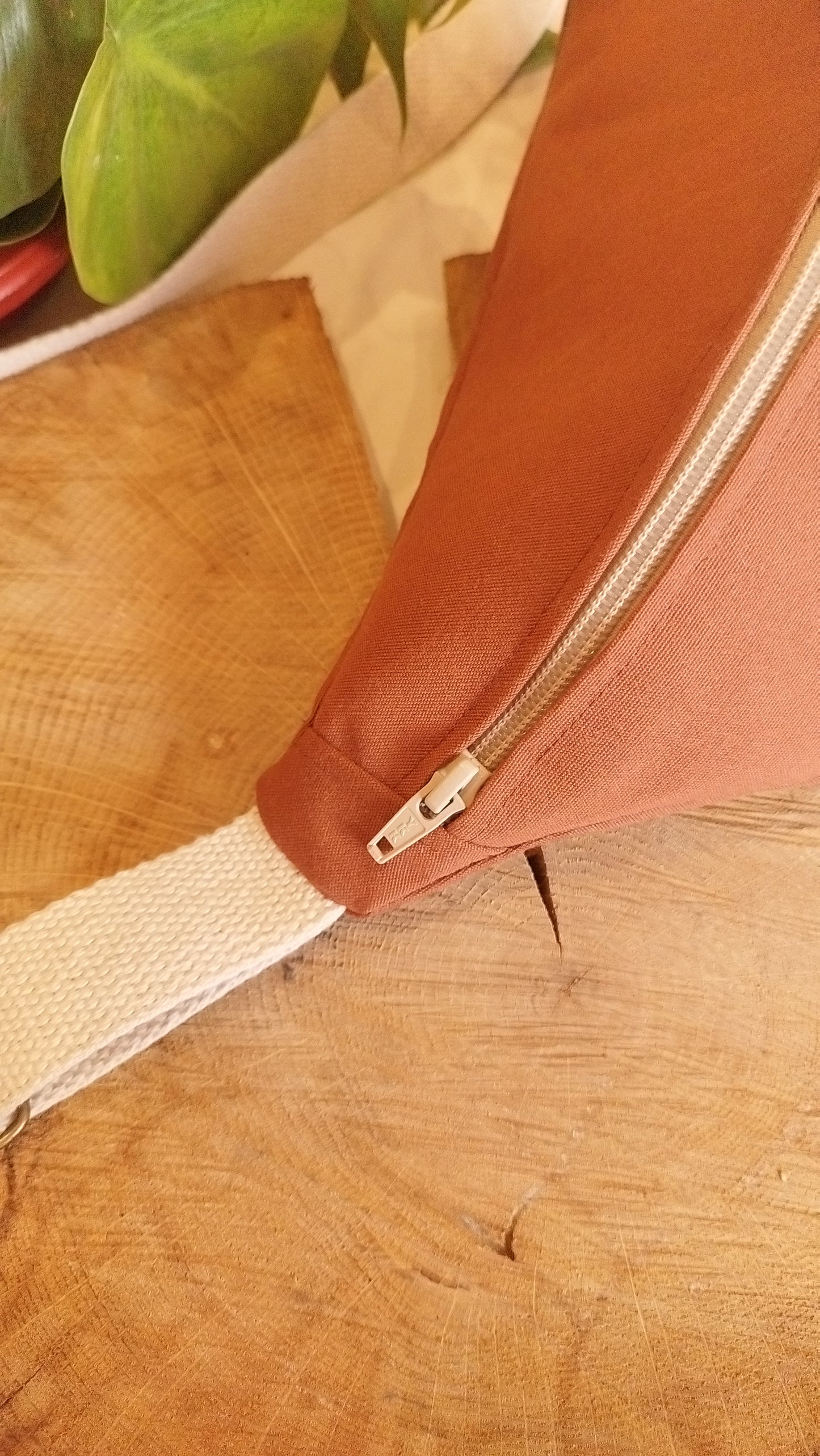 MINI NOMADE - petit sac banane S - Baghu - Sac artisanal belge - Ethnique - upcyclé - durable