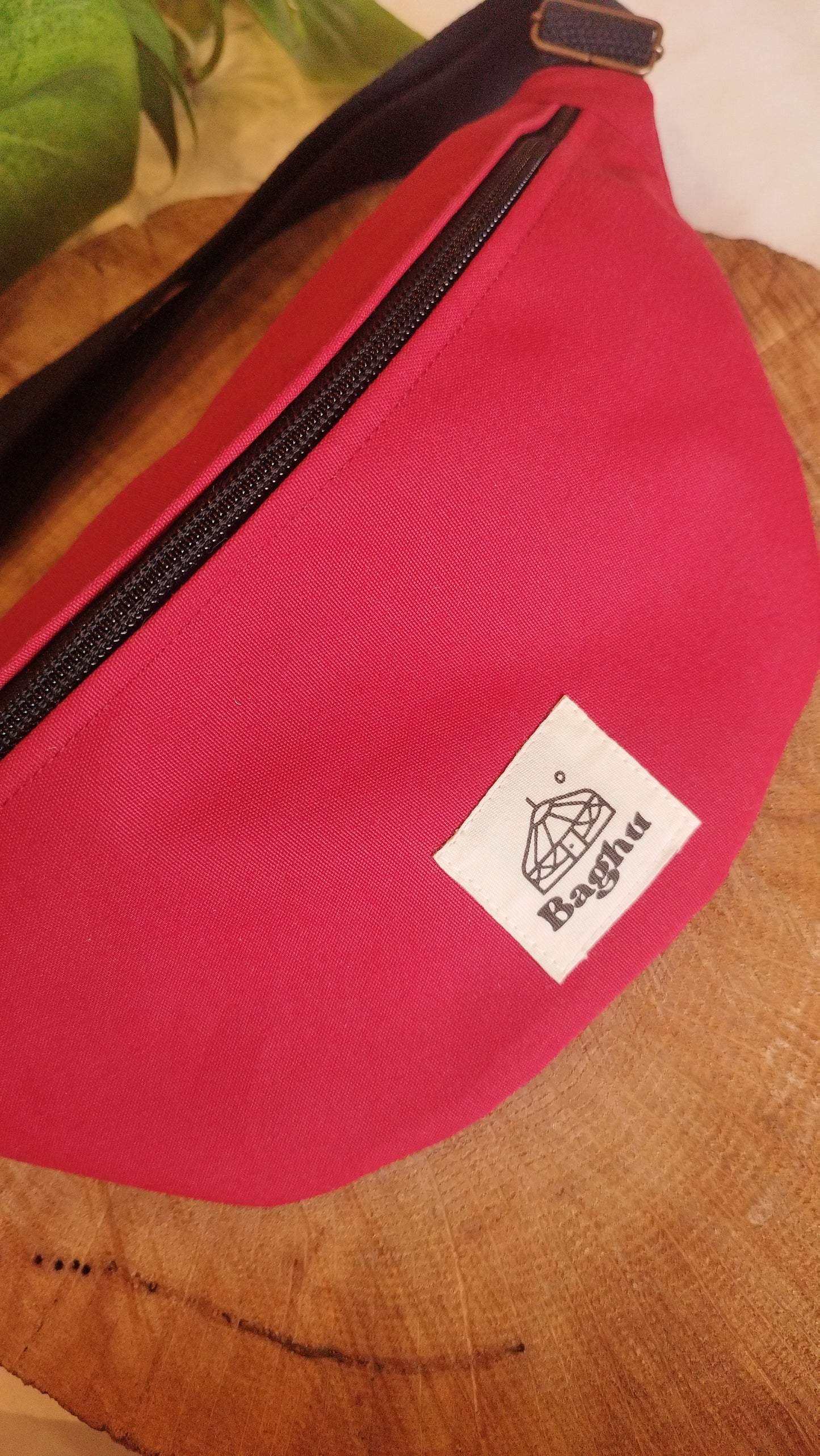 MINI NOMADE - petit sac banane S - Baghu - Sac artisanal belge - Ethnique - upcyclé - durable