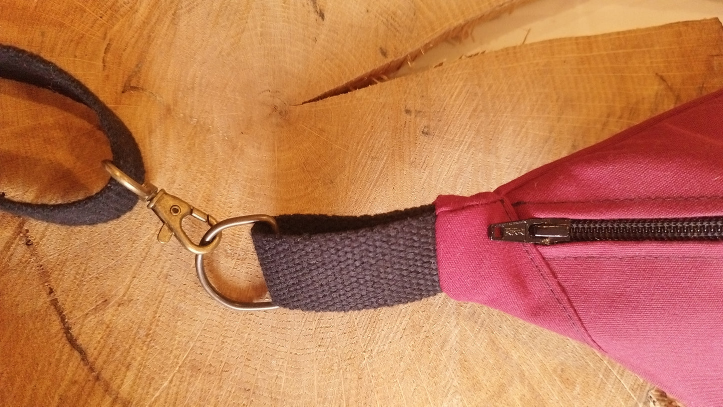 MINI NOMADE - petit sac banane S - Baghu - Sac artisanal belge - Ethnique - upcyclé - durable