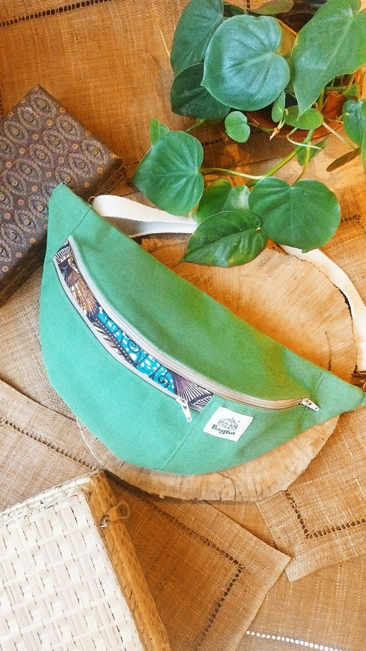 NOMADE - le sac banane XXL - Baghu - Sac artisanal belge Ethnique - vert clair