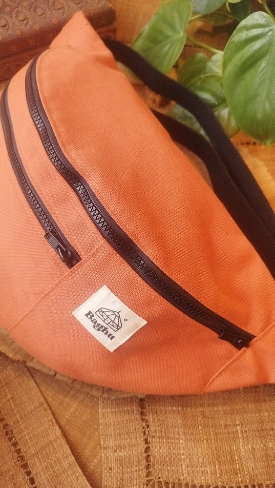 NOMADE - le sac banane XXL - Baghu - Sac artisanal belge Ethnique - orange