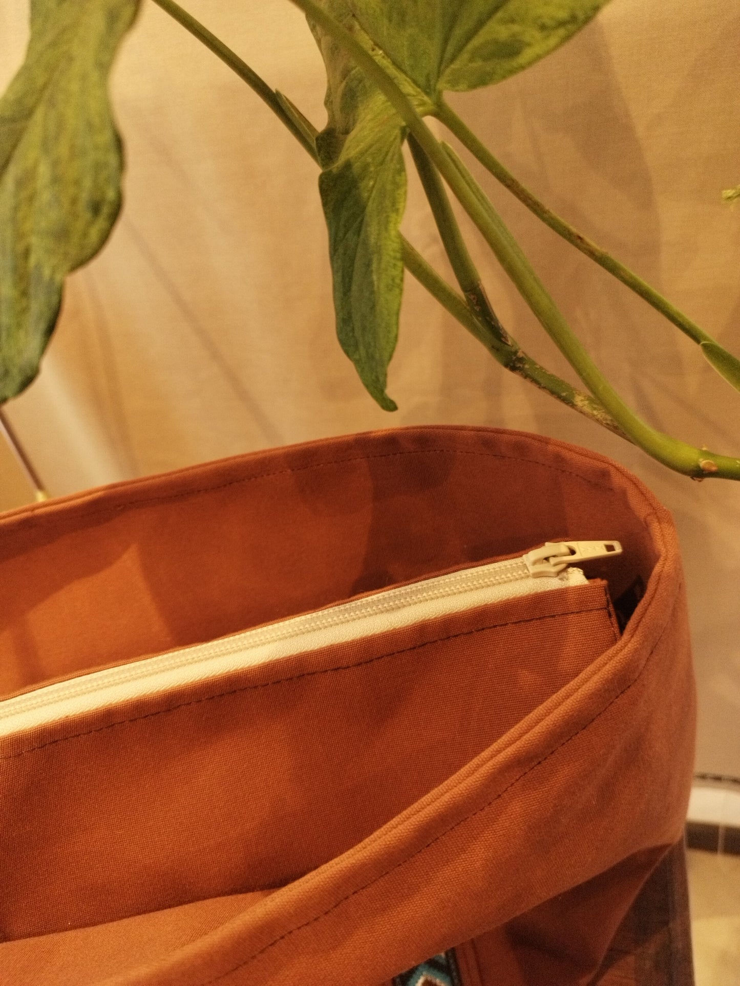 L'ECHAPEE - Sac cabas - Baghu - Sac artisanal belge à motifs ethnique - recyclé - cognac