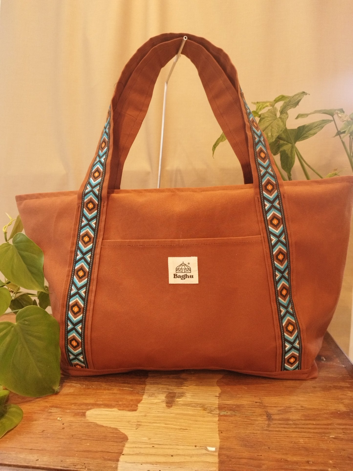 L'ECHAPEE - Sac cabas - Baghu - Sac artisanal belge à motifs ethnique - recyclé - cognac