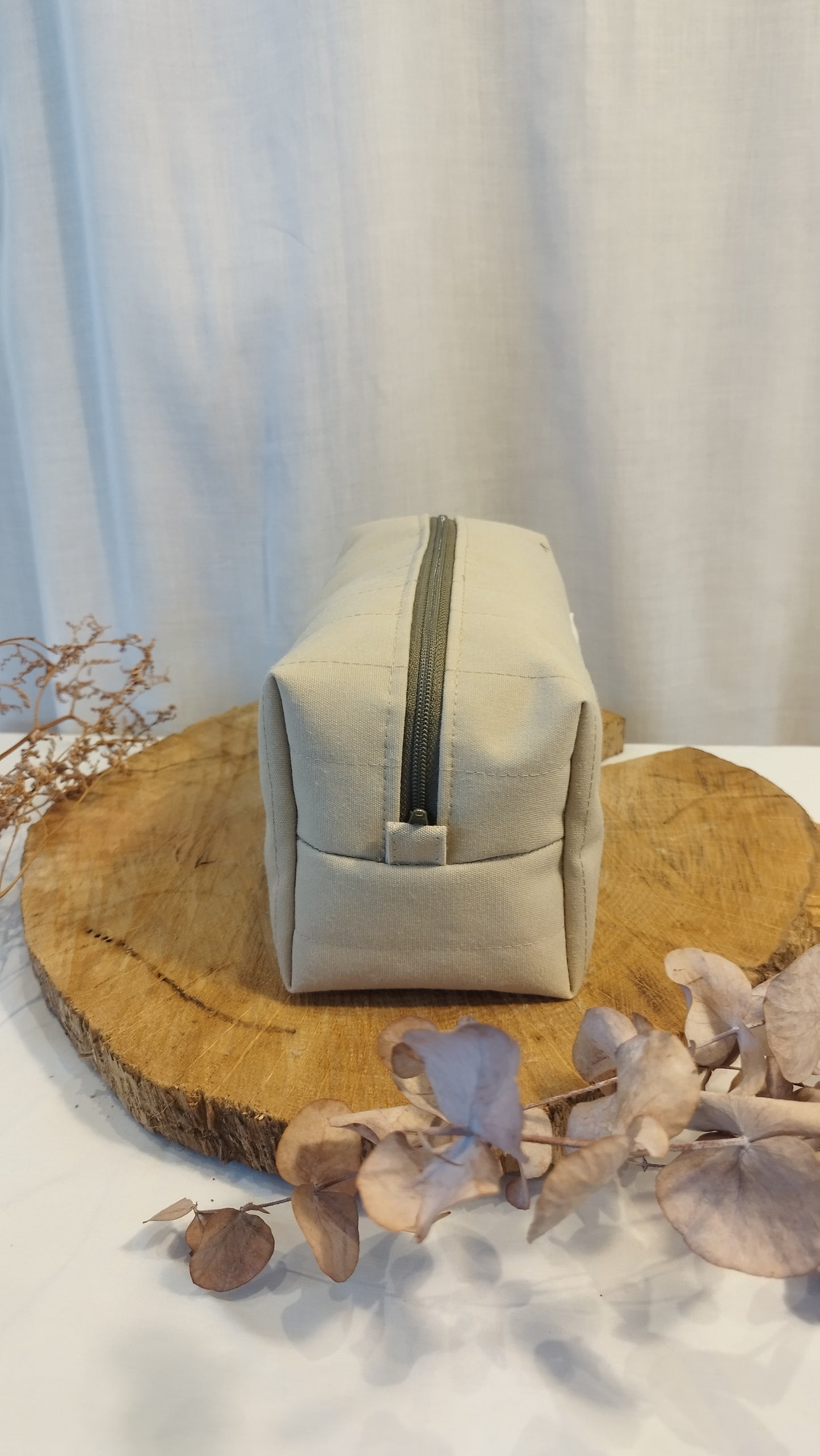 RITUEL - trousse de toilette - Taille S - upcyclé - toile de yourte - fait en Belgique -