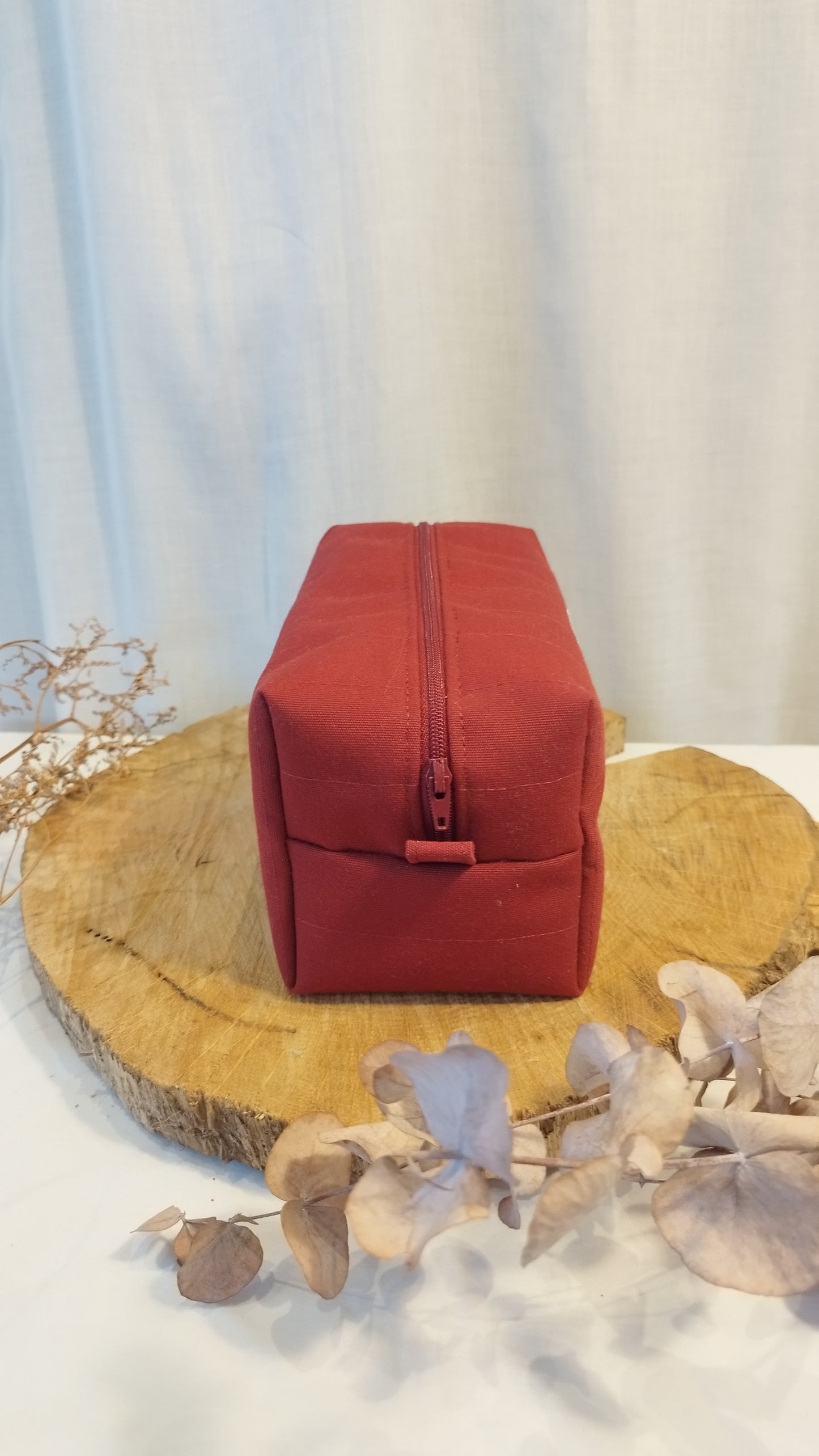 RITUEL - trousse de toilette - Taille S - upcyclé - toile de yourte - fait en Belgique - rouge chiné