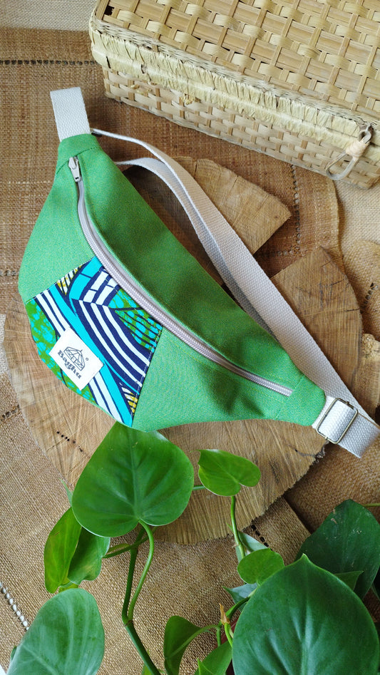 MINI NOMADE - petit sac banane S - Baghu - Sac artisanal belge - Ethnique - upcyclé - durable -