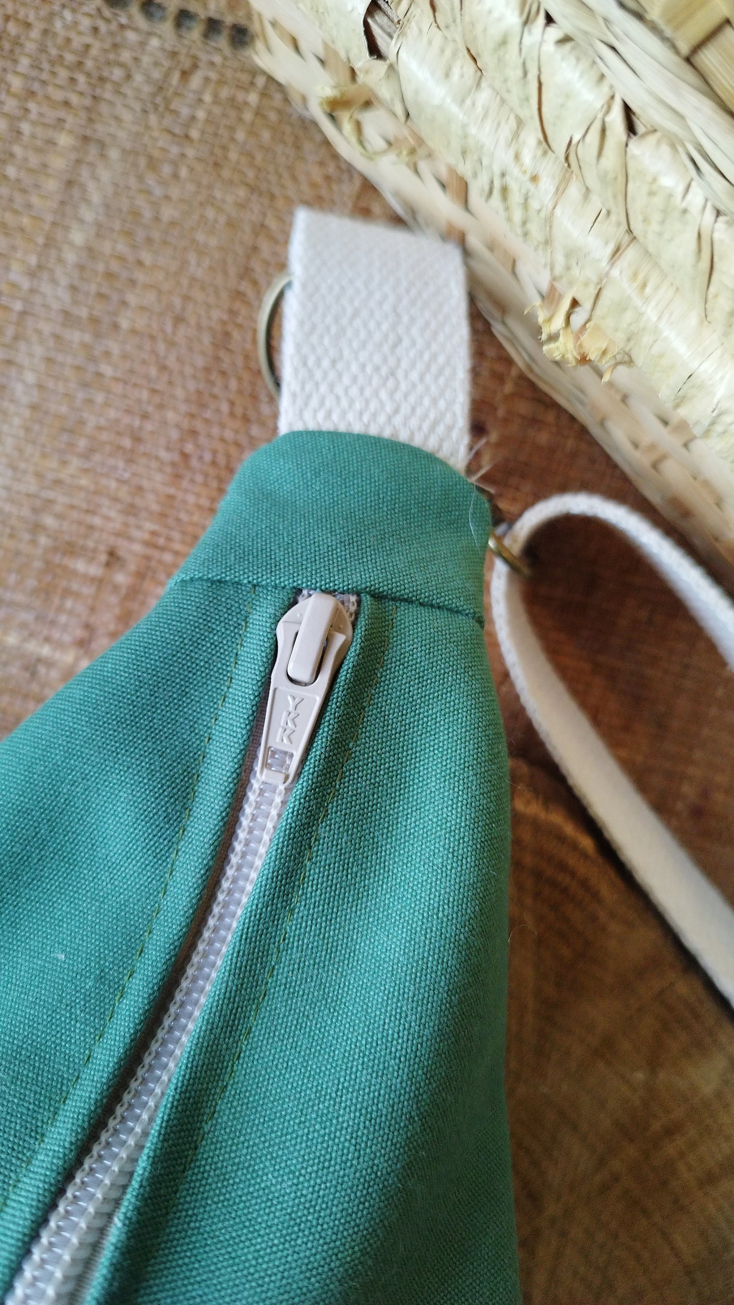 MINI NOMADE - petit sac banane S - Baghu - Sac artisanal belge - Ethnique - upcyclé - durable -
