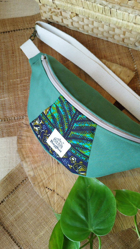 MINI NOMADE - petit sac banane S - Baghu - Sac artisanal belge - Ethnique - upcyclé - durable -